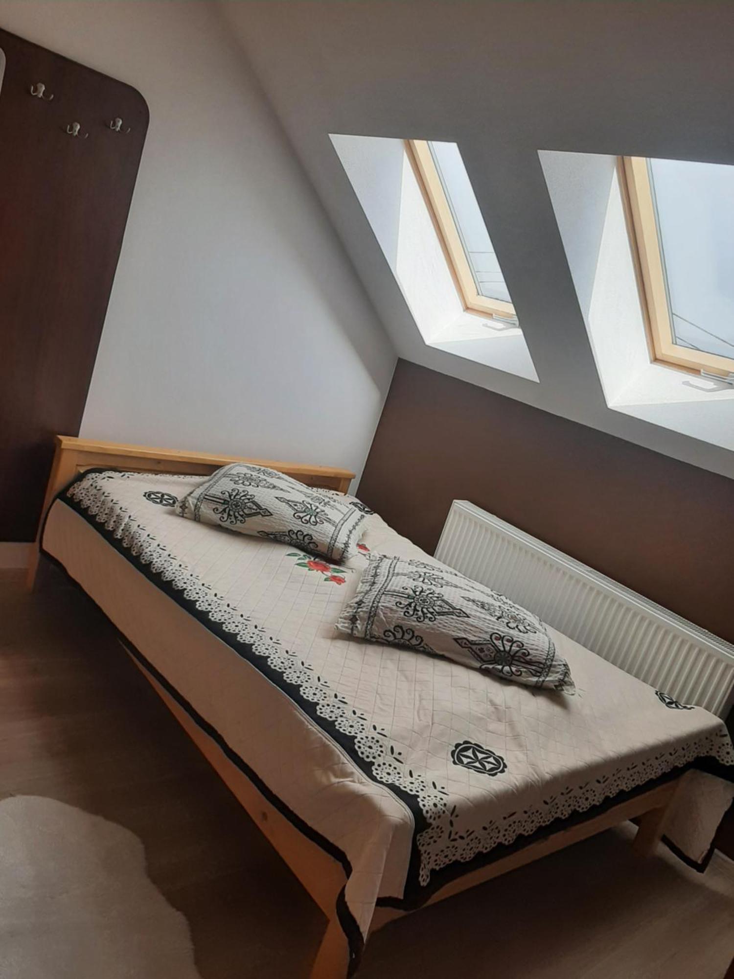 Pokoje U Mrugaly Czerwienne Oda fotoğraf