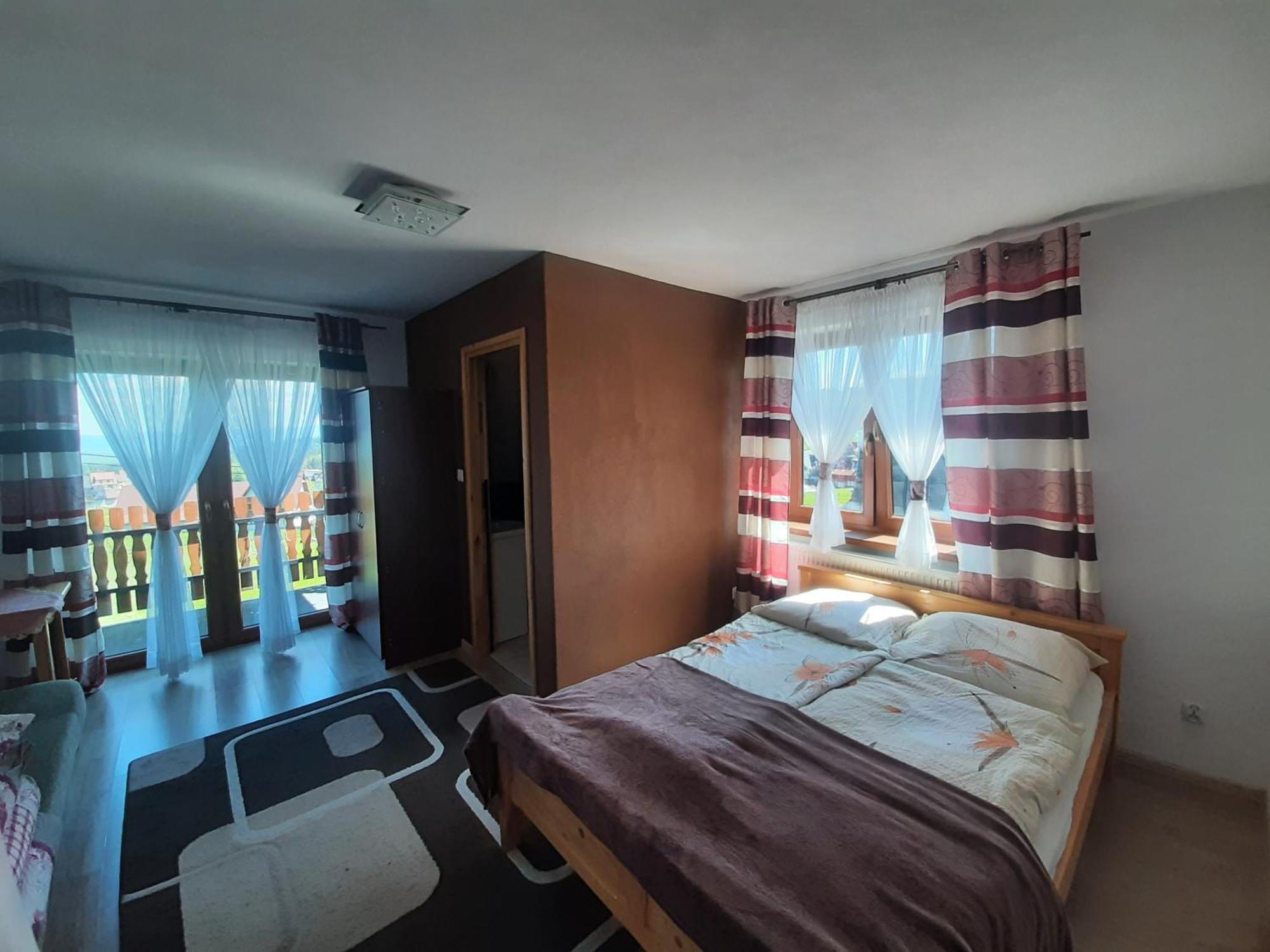 Pokoje U Mrugaly Czerwienne Oda fotoğraf